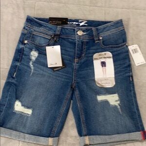 NWT Seven7 Denim Bermuda size 4